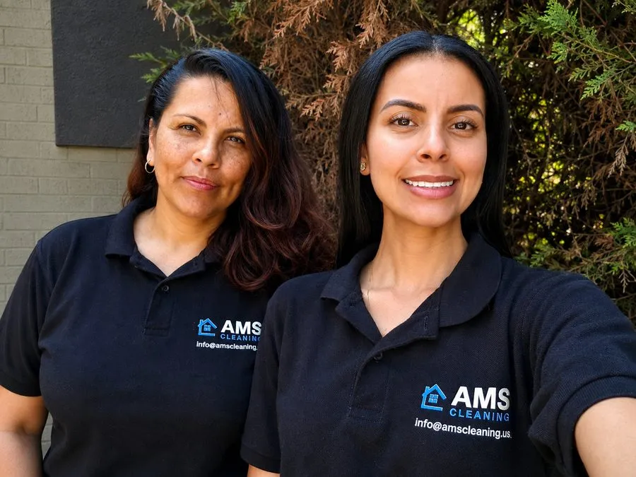 Founder Anyela Moya and team member Maria Hurtado in AMS shirts
